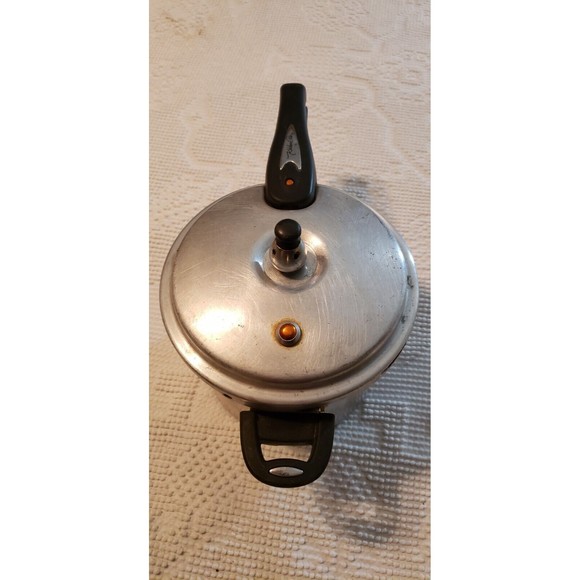 Vtg Kitchen Pro 4 Qt Pressure Cooker 92141 - Picture 4 of 16